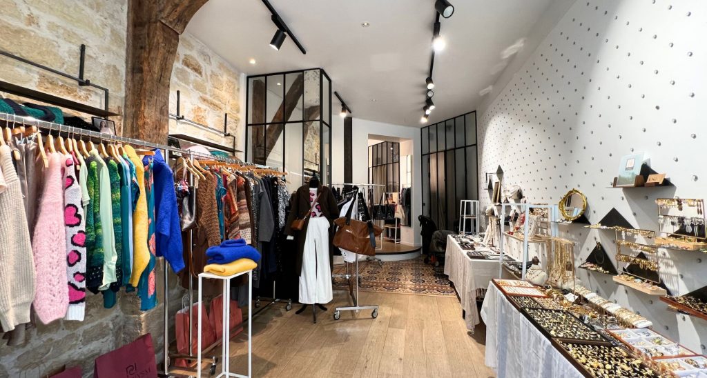 Location boutique partagee createurs